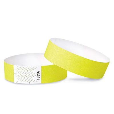 China Disposable old use paper rfid wristband 13.56Mhz waterproof/waterproof rfid wristband for sports event for sale