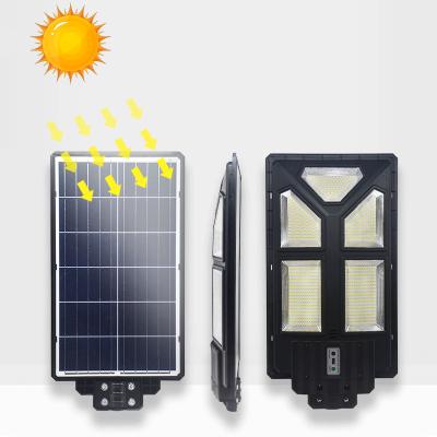 China Smart Waterproof IP67 Solar Panel Battery Backup Street Light 150w 300w All In Two Smart Solar Street Light for sale