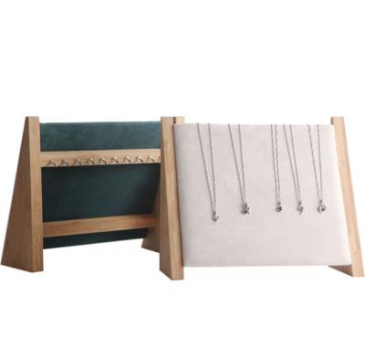 China Simple Modern Luxury Pendant Organizer Tray Showcase Stand Jewelry Necklace Table Table Display Panels Showcase for sale