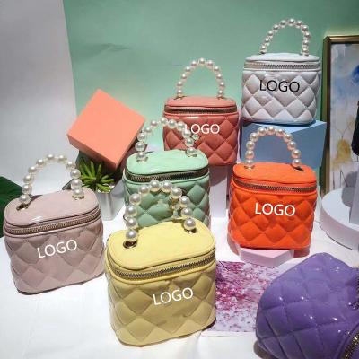 China Waterproof 2021 Mini Bags Kids Jelly Purse Women Hand Bags PVC Handbags Girls Candy Purses and Purses for sale