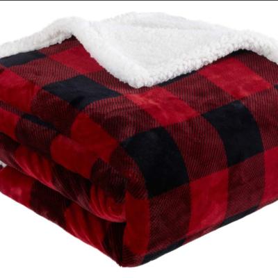 China Custom Made Luxury Soft Warm Flannel Fleece Large Cozy Winter Plaid Blanket for sale