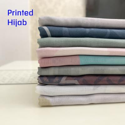 China 2021 newest hijab tank top shawl scarf muslim women hijabs 2021 snap tudung wholesale modal ironless supplier for sale