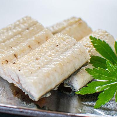 China Low-CARB Factory Wholesale Japanese Eel Smelt Fish Scale Dried Unagi Shirayaki for sale