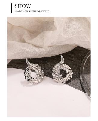 China New FASHIONABLE Wholesale 925 Sterling Silver Feather Studs Custom 18K Gold Plated Zircon Earrings Designer Trendy Jewelry for sale