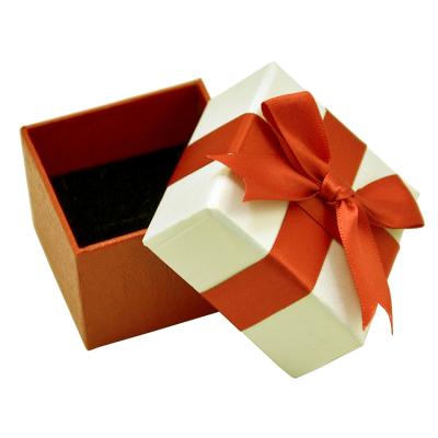 China Recyclable Festival Gift Box Cardboard Packaging Gift Box Packaging With Lid Square And Bow for sale