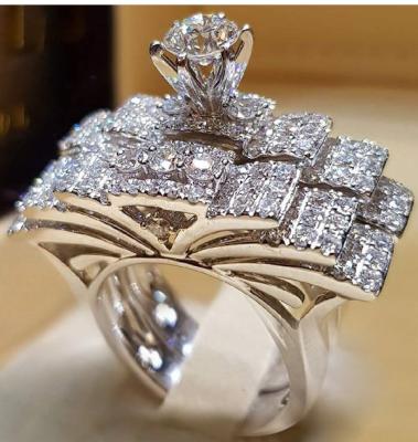 China CLASSIC Engagement Ring, Fashion Jewelry Couples Wedding Rings for sale