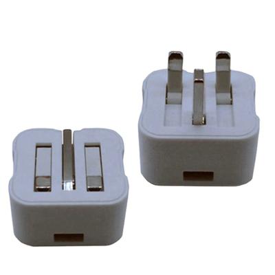 China Fireproof ABS Small 3 Pin Foldable Folded Mobile Travel Adapter 2A UK USB Port 5V 1A Adapter For Mobile Phone for sale