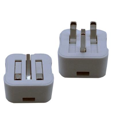 China Mobile Phone Carrying Easily Folding Adapter UK Wall Plug With USB Charger for sale