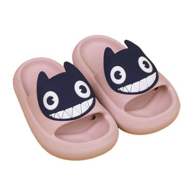 China Outdoor Cute EVA Summer Fashion And Comfortable Children's Slippers For Boys And Girls for sale