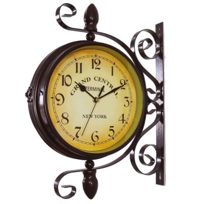 China High Quality Modern Round Auto Date Large Round Wall Clock Decorative Round Wall Clock for sale