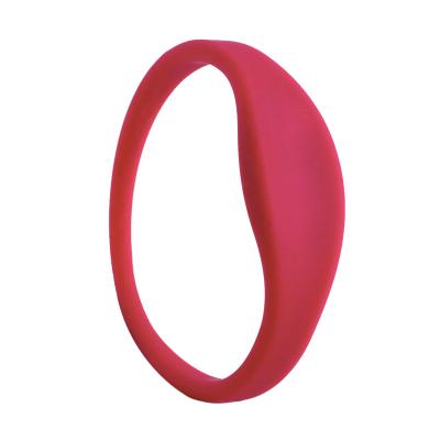 China Pool Band Smart People RFID Tracking High Frequency Personalized Rubber Wristbands for sale