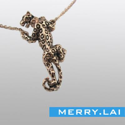 China Panther Necklace Stainless Steel Fashion Panther Necklace Pendant Pendant With IP Rose Plating Gold Oil Black Dots for sale