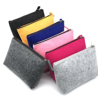 China Normcore/Minimalist Hot Selling Portable Digital Cable Bag Electronics Storage Carrying Case Pouch For USB Power Storage Bag for sale