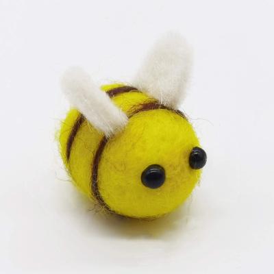 China Wool felt wool felt little bee Christmas hair circle jewelry hat accessories grow music animal finished product children's decoration lovely for sale