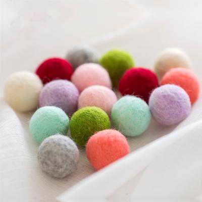 China Christmas Decoration Wool Felt Balls 2 cm Christmas Crafts for sale