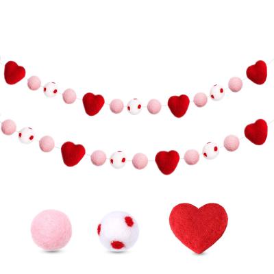 China Wool Felt/Foam 2022 Valentine's Day Valentine's Day Wreath Wool Felt Love Ball Romantic Rose Decoration Penalty Ball Red Christmas Handmade for sale