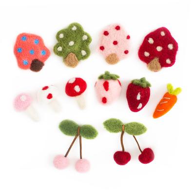 China Christamas Home Decoration Factory Price Felt Christmas Decorations Wool Felt Mushroom for sale