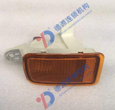 Chine 1-82110260-0 LUMIÈRE FRONTE DÉVINANCE à droite et à gauche pour ISUZU CYZ51 EXZ CXZ à vendre