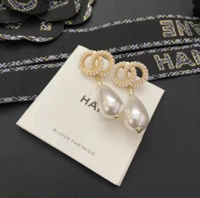 China 2022 new fashion brand earrings European American vintage large drop earring with pearl for sale