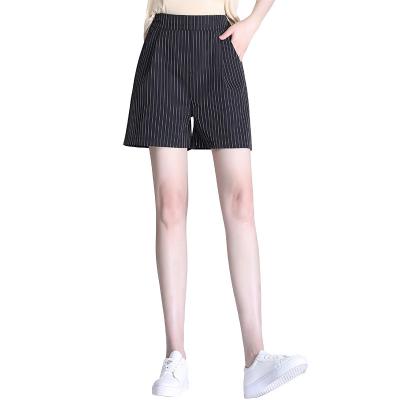 China Environmental Protection Fashion Women High Waist Casual Leg With Front Pleat Lightweight Woven Shorts for sale