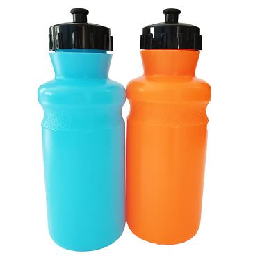 China Business&Shopping customised smart fitness spray pe cheap small thermal sports water bottle 500ml bpa free reusable lid for sale