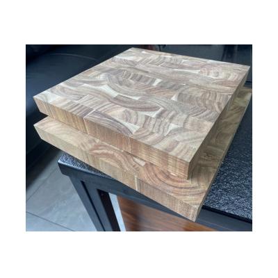 China Large Kitchen Acacia Wood Cutting Board Durable Universal Custom Made Natural Acacia Wood Chopping Board for sale