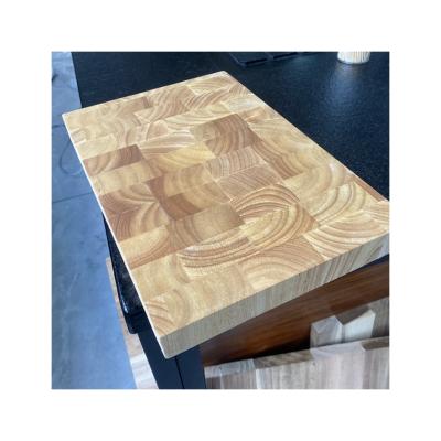 China Modern high quality best-selling furniture rubber wood joint rubber wood table core veneer core board finger rubber wood for sale