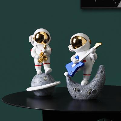 China Europe the manufacturer directly sells the home decorations of the Nordic space astronaut style decorations and small gifts for sale