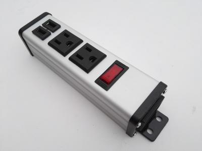 China La barra de la energía de viaje del mercado del universal 2 con los puertos de Usb afloja Protention/la protección contra sobrecarga en venta