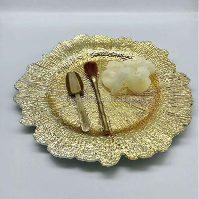 China Good Quality Wedding Tableware Eco - Friendly Decoration Round Charger Gold Plates For Wedding Decoration for sale