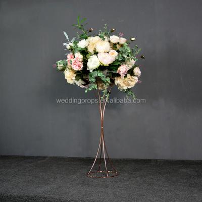 China Unique Decorative Gold Plated Wedding Centerpiece Stand Tall Size Flower Vase Stand Small Wedding Centerpiece With Flower for sale