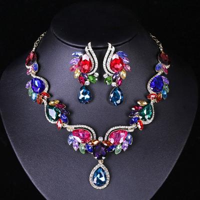 China 2020 Europe and America Fashion Necklace Earring Jewelry Sets Diamond Goose Set Short Alloy for sale