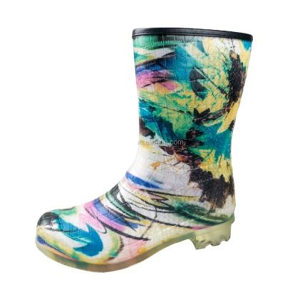 China Ladies Waterproof Winter Warm Rain Boots for sale