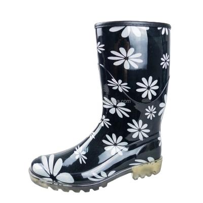 China Waterproof beauty colorful rain boots for women for sale