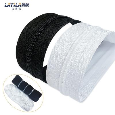 China Other China factory #3 white and black long chain nylon hot sale zipper in roll for sale