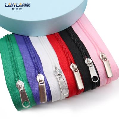 China Viable Wholesale Colored Zipper Nylon Zipper Pulls For Handbags And Shopping Bags for sale