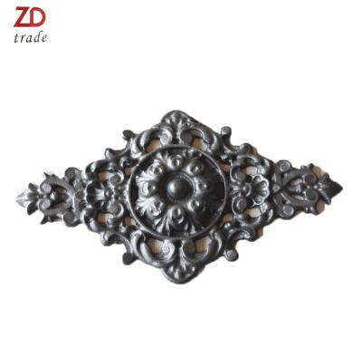 China Cast Iron Fence Spear Heads Wholesale Fence Gate Decorative Parts Single Used Cheap Spear Head Easily Assembled for sale