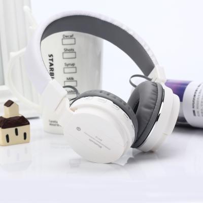 China Cool Headphone Fashion Handfree Teenagers Earpads Young Rock Earphone for sale