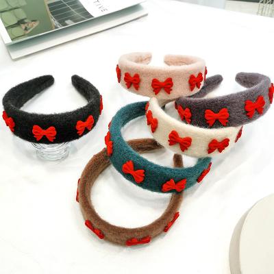 China Fashion New Solid Color Cloth Circle Hair Band Women's Wide Brim Headband Korean Woolen Hair Accessories With Butterfly for sale