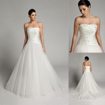 China Fall / Winter Tulle Pleated Sweep Train Strapless Wedding Gowns with Beaded Crystal for sale