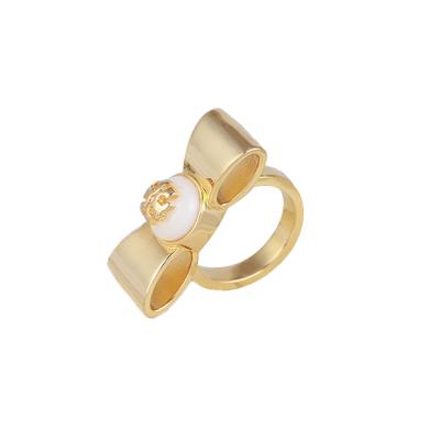 China Wholesale vintage factory fashion temperament retro TB jewelry copper gold plated bow inlaid pearl ring ladies ring for sale