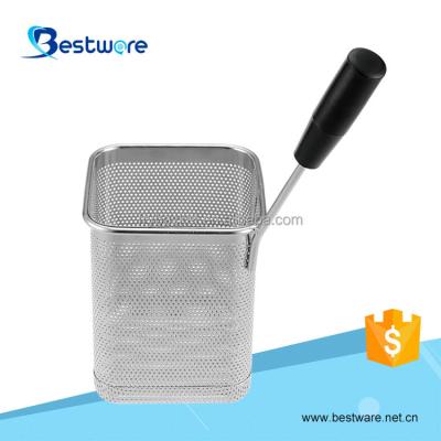 China 304 Stainless Steel Stocked Cooking Wire Mesh Noodles Pasta Cooker Basket for sale