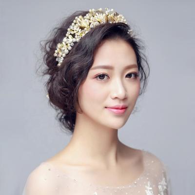 China Bridal Headpiece Crown Wedding Tiara Rhinestone Crown Shenglan Handmade New Pearl Headdress Crown Handmade Freshwater Hair Accessories for sale