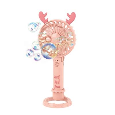 China Mini Electric USB Plastic Kids Bending Outdoor Bubble Toys Blowing Bubbles Fan for sale