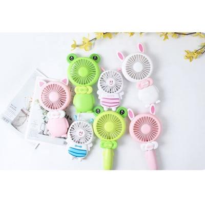 China Lovely mini outdoor rechargeable electric hand small fan portable usb fan PLT006205 for sale