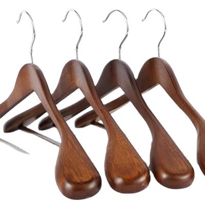 China Wholesale Modern Luxury Hotel Antique Wide Shoulder Wooden Clothing Suit Hanger for sale