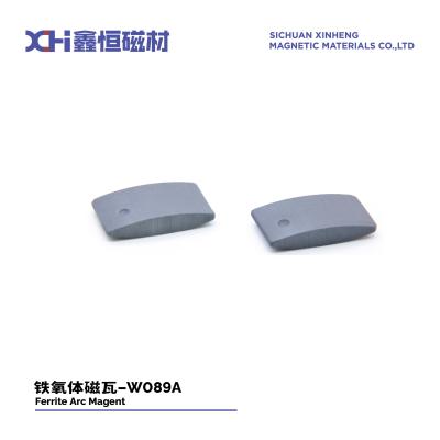 Cina Ferrite sinterizzato anisotropico Anisotropico sinterizzato viene utilizzato nei motori dei ventilatori W089A in vendita