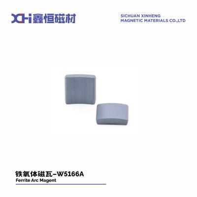 China Magnético permanente de arco circular ferrita sinterizada a alta temperatura para ventiladores motores W5166A à venda