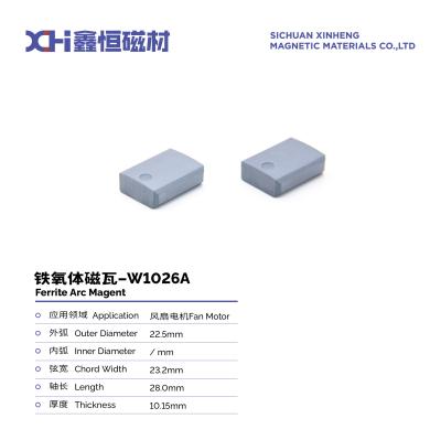 Cina Sinterizzazione ad alta temperatura formando arco circolare Magnete permanente ferrite per motore del ventilatore W1026A in vendita