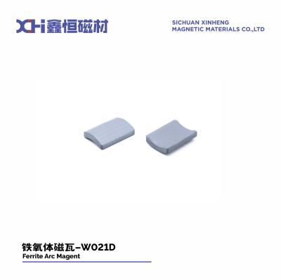 中国 A Permanent Magnet Ferrite Tile Used In Air Conditioning Household Appliances Ferrite Magnets 販売のため